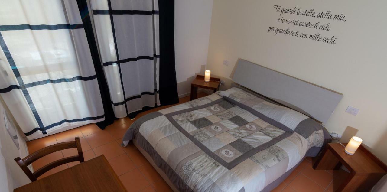 B&B Sotto Le Stelle Fano Buitenkant foto